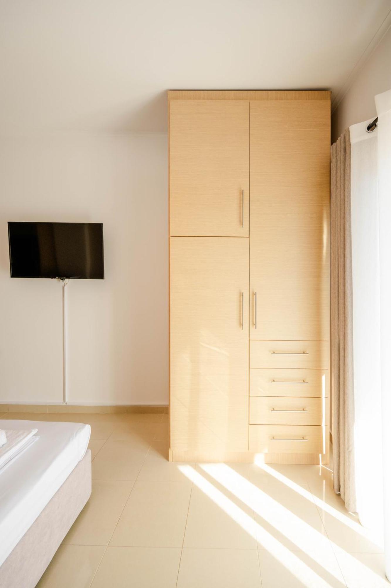 Downtown Comfy Studio Corinth Luaran gambar